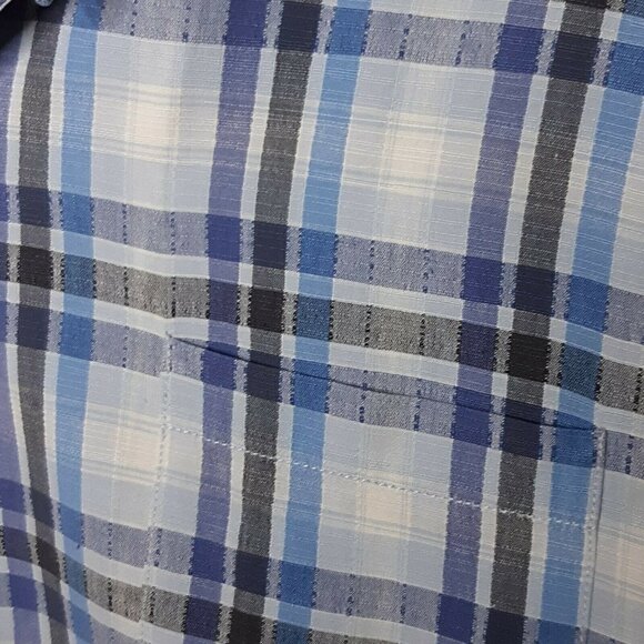 Tommy Bahama Mens 100% Silk plaid shirt - Picture 3 of 7